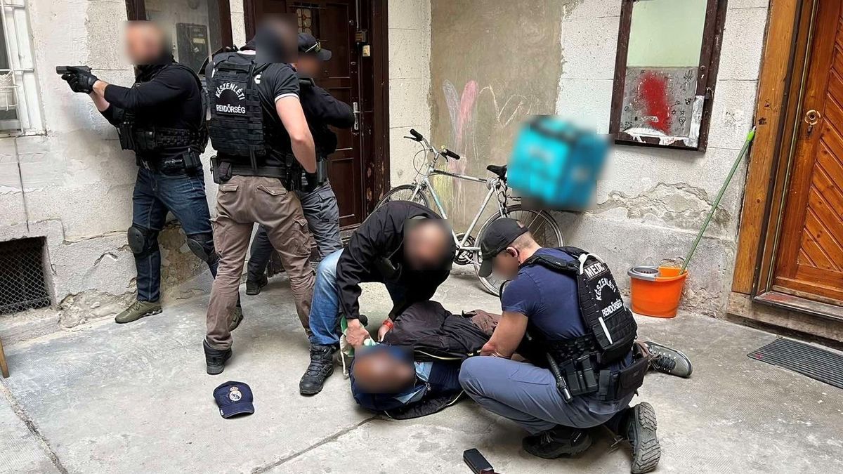 Kábítószer-kereskedő migránst kapcsoltak le Budapesten