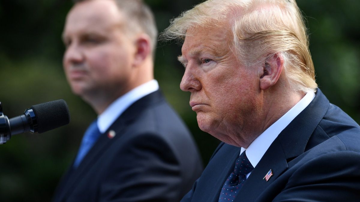 Kiszivárgott: NATO-ügyekről és a világ válsággócairól tárgyalt Trump a lengyel államfővel – Mandiner