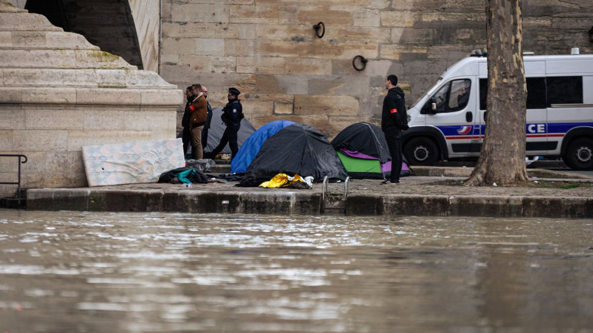 Kitakarították a hajléktalanokat és a migránsokat Párizsból az Olimpia előtt