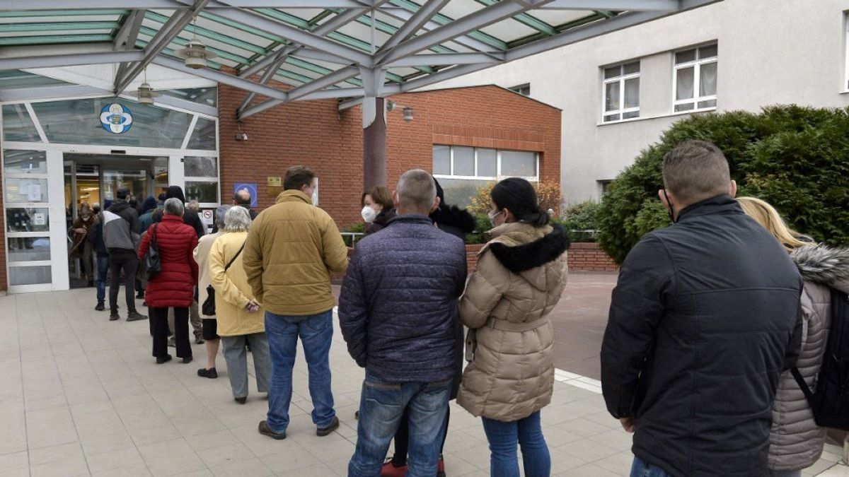 Figyelmeztetett a Pécsi Tudományegyetem: új betegségekkel kell számolni a közeljövőben