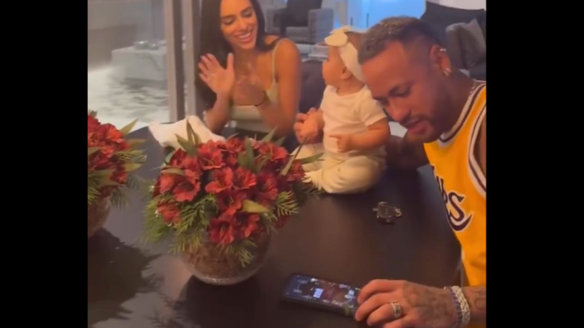 Neymar a kislánya születésnapján is inkább online pókerezett
