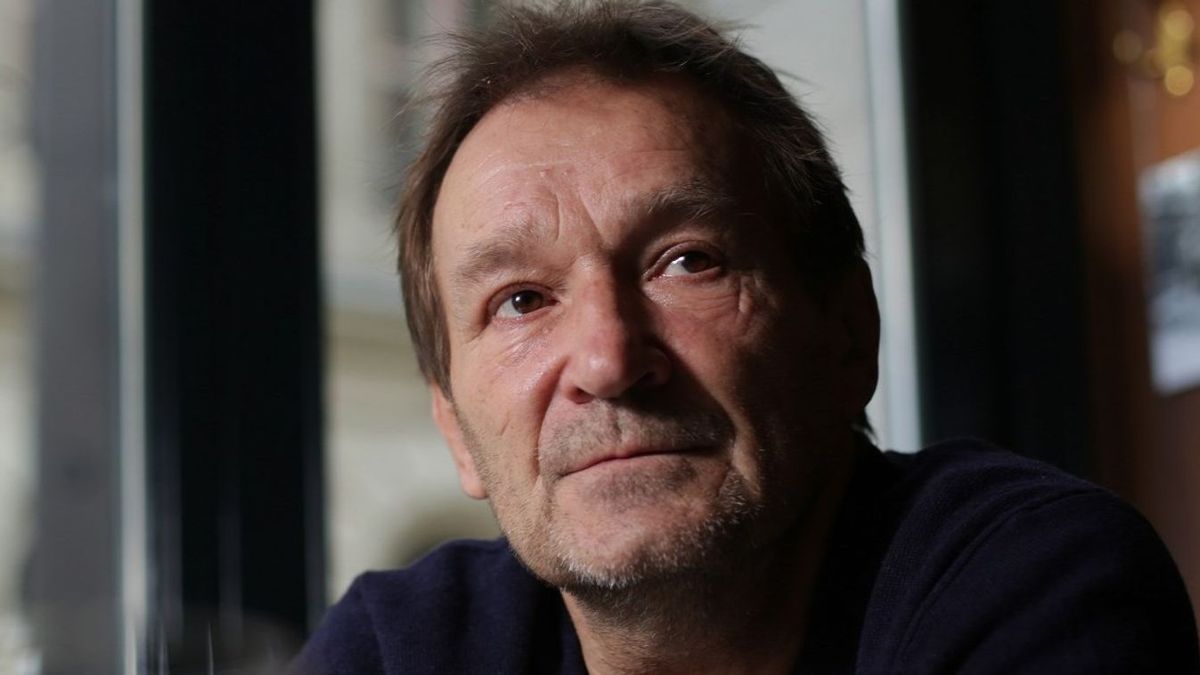Bejelentkezett Cserhalmi György: „Nyalják ki a kutyám seggét, ha engedi”