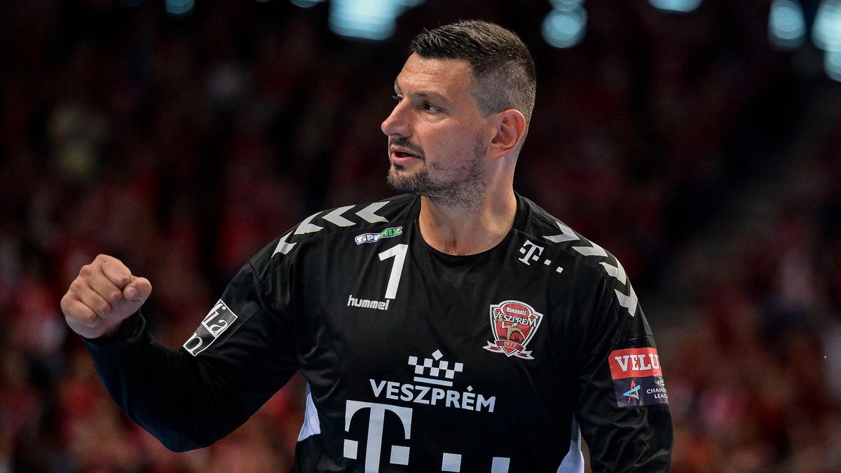 Új hírek jelentek meg a veszprémi kapuslegendáról a szívrohama után