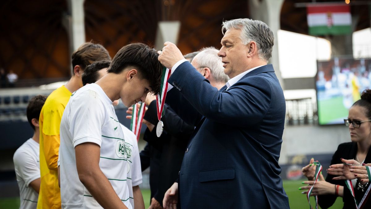 Orbán Viktor szerint ez a futball legkényesebb része (VIDEÓ)