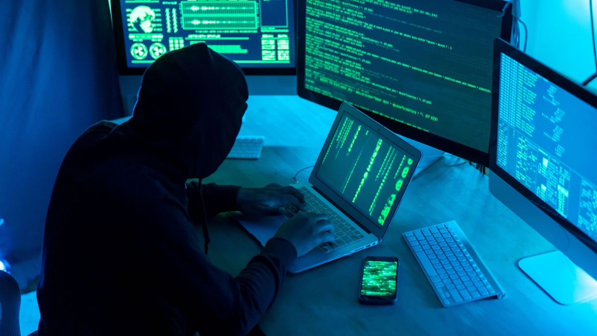 Minden második magyar internetező áldozatául esett már ennek