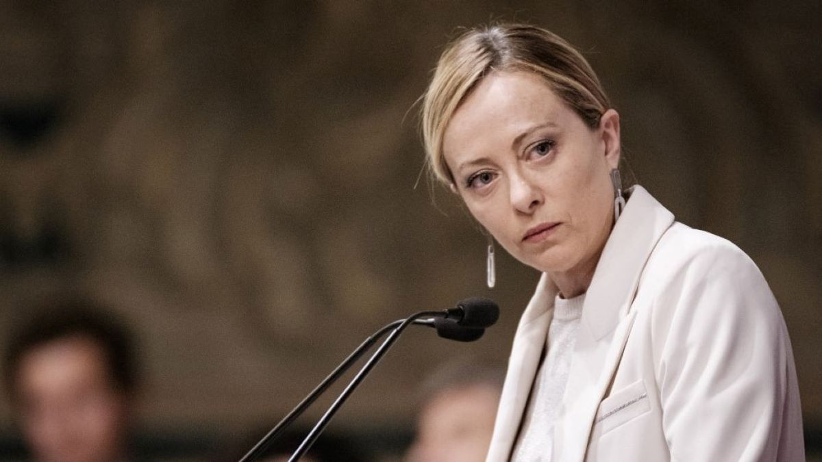 Össztüzet zúdított Giorgia Melonira a La Repubblica: „Olyan, mint Orbán!”