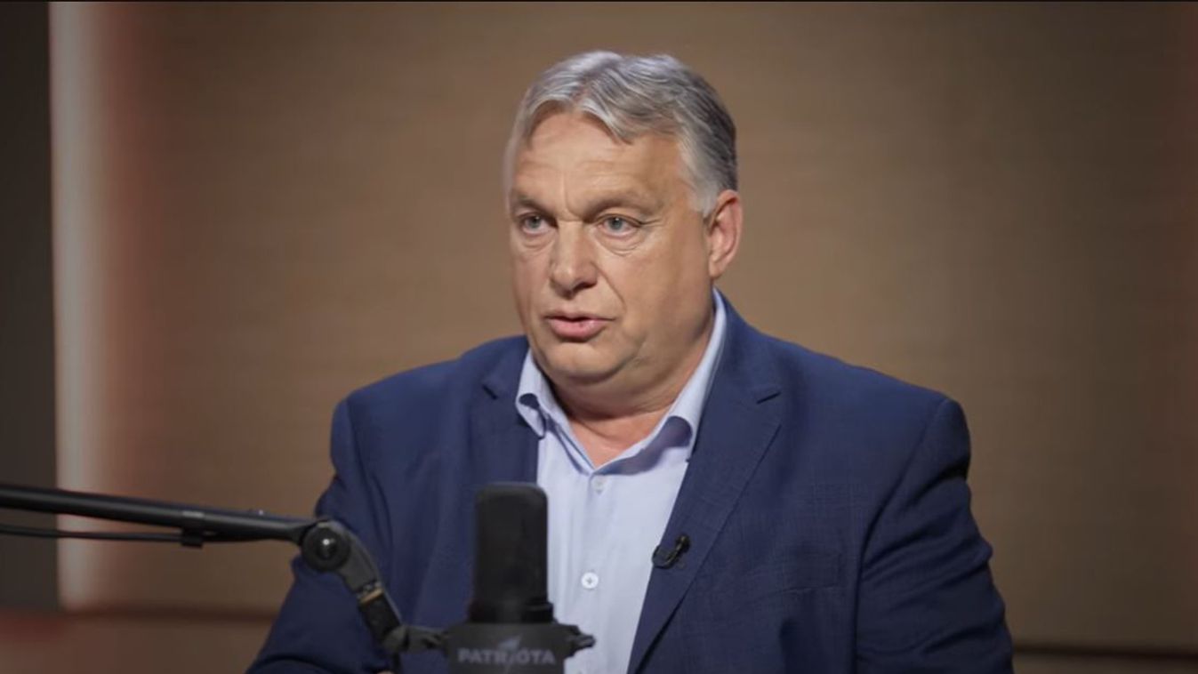 Orbán Viktor a Patrióta műsorában, nézhető a Mandineren, Fotó: Képkocka, YouTube-videó