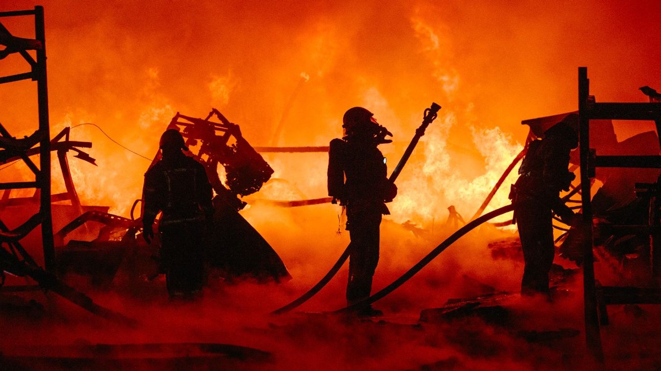 tűz, Ukrajna, Fotó: Pavlo Pakhomenko / NurPhoto / NurPhoto via AFP

