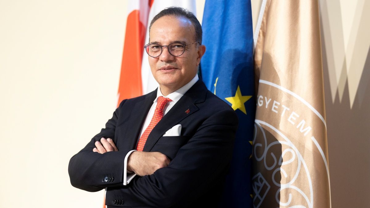 Az EU Törökországgal tudna geopolitikai tényezővé válni – török külügyminiszter-helyettes a Mandinernek