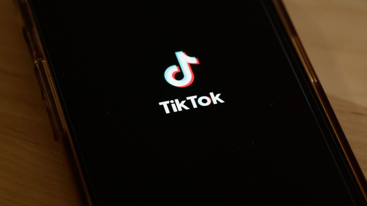 Chinese Ownership Of TikTok Under Scrutiny Of U.S. Lawmakers, As Congress To Vote On Bill To Force Sale Of The Social Media App