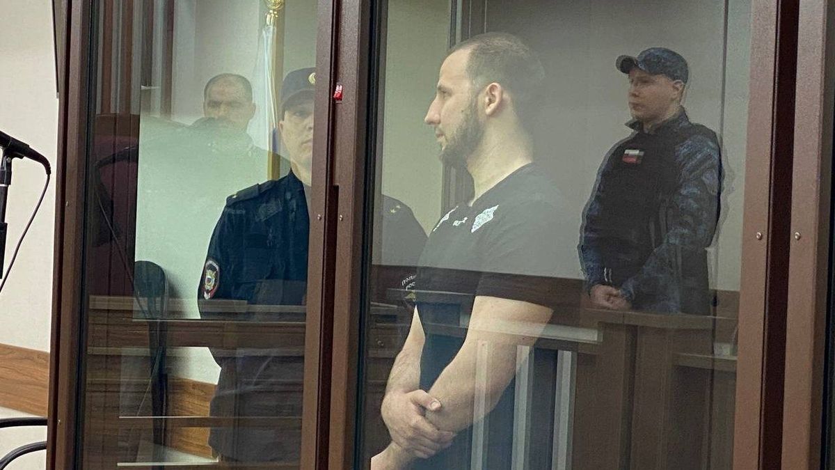 Huszonöt év börtönt kapott az orosz férfi egy toborzóiroda felgyújtásáért