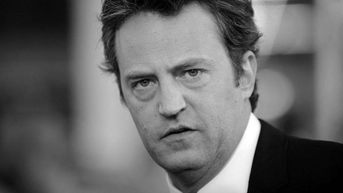 Mégis nyomozást indítanak Matthew Perry halála ügyében