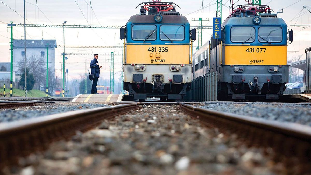 Döbbenetes: sikertelen autós vizsga miatt akart vonat elé ugrani egy fiatal Kecskeméten