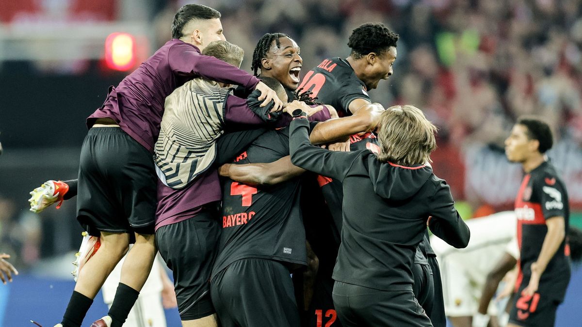 Ezért legyőzhetetlen a  Bayer Leverkusen! Várhidi Péter a Mandinernek