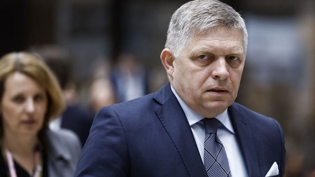 Breaking: meglőtték Robert Ficót