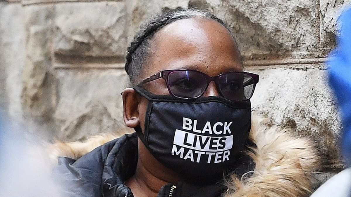 A NER-propagandista ugyanazt mondja, mint a BLM