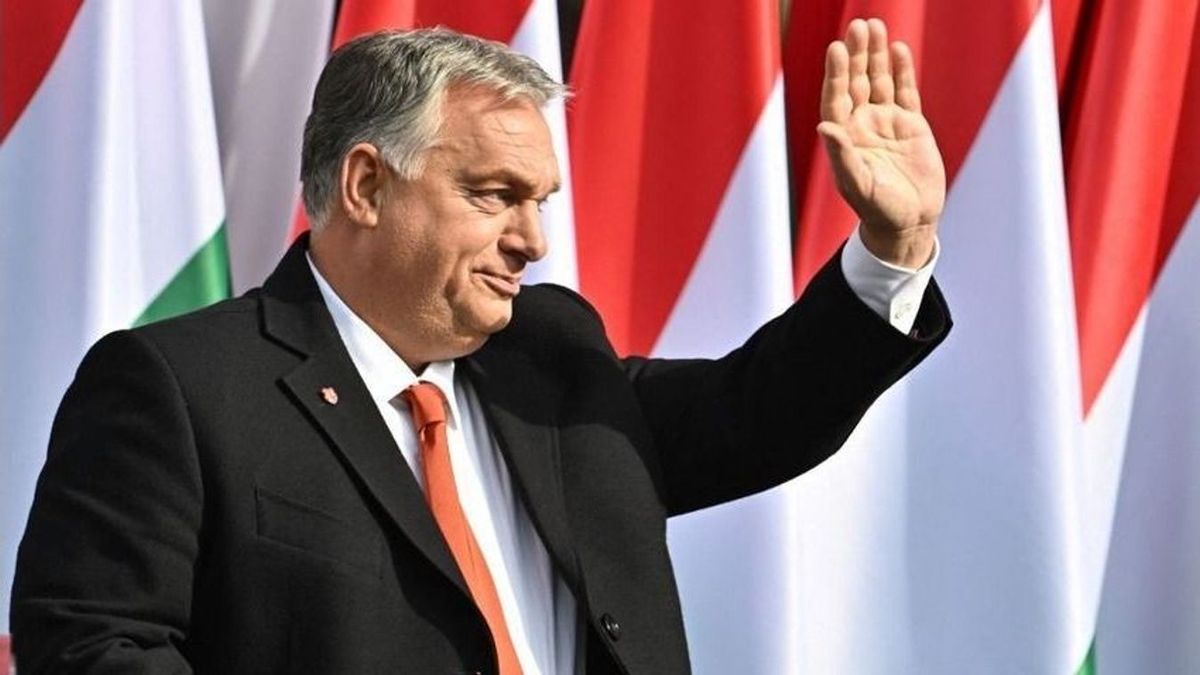 Olvasom a Moszad-miniszter dícsérő szavait Orbánról