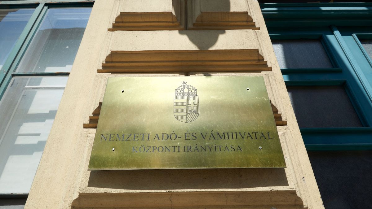 Nyomozók lepték el az önkormányzatot – több százmilliós költségvetési csalás történhetett