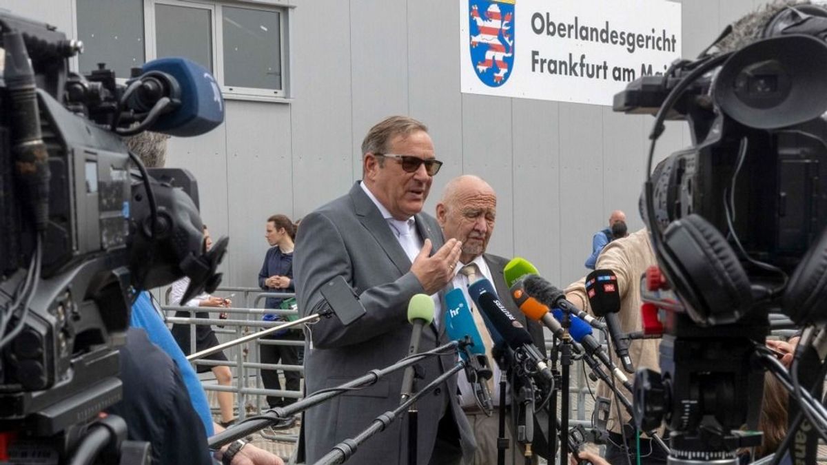 Kilencen álltak bíróság elé Frankfurtban, a német állam megdöntésére irányuló szervezkedés vádjával