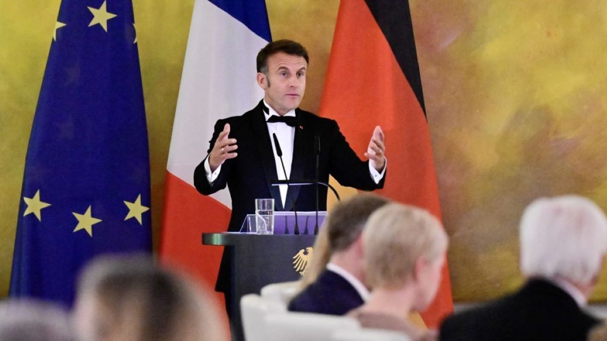 Emmanuel Macron: A „végsőkig” segíteni fogjuk Ukrajnát