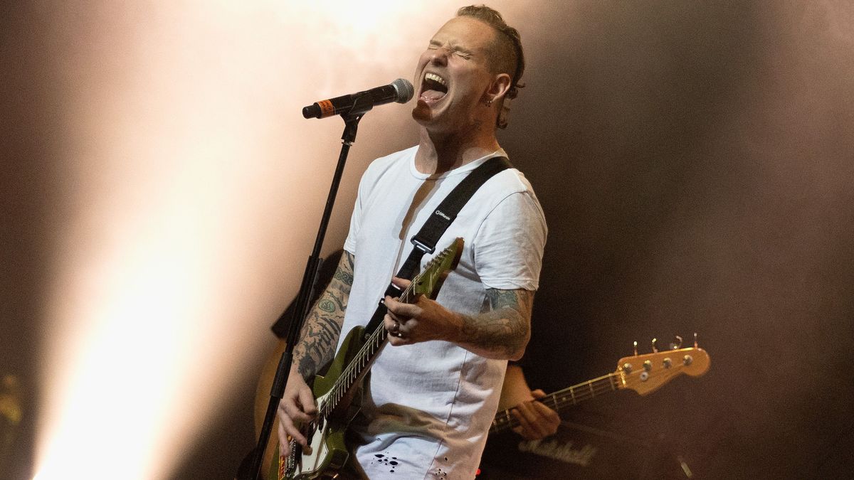 „A Rock and Roll Hírességek Csarnoka egy ócska szemétdomb"–  Budapesten koncertezik Corey Taylor, a Slipknot énekese