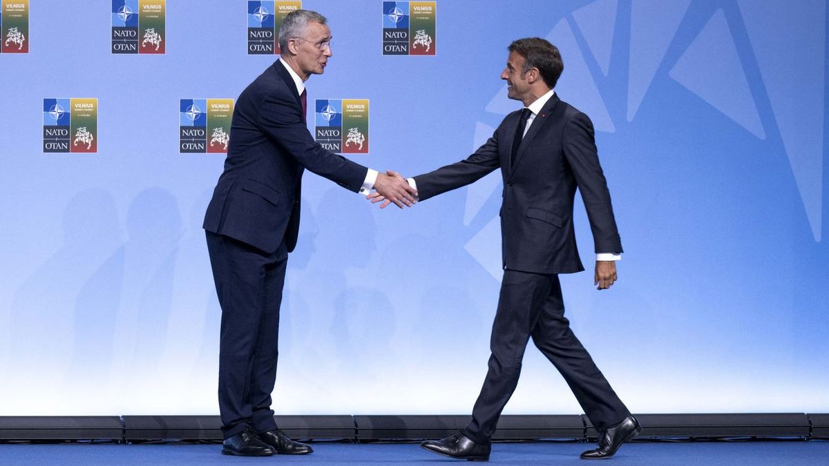 Macron húzzon el Ukrajnába, ha harcolni akar
