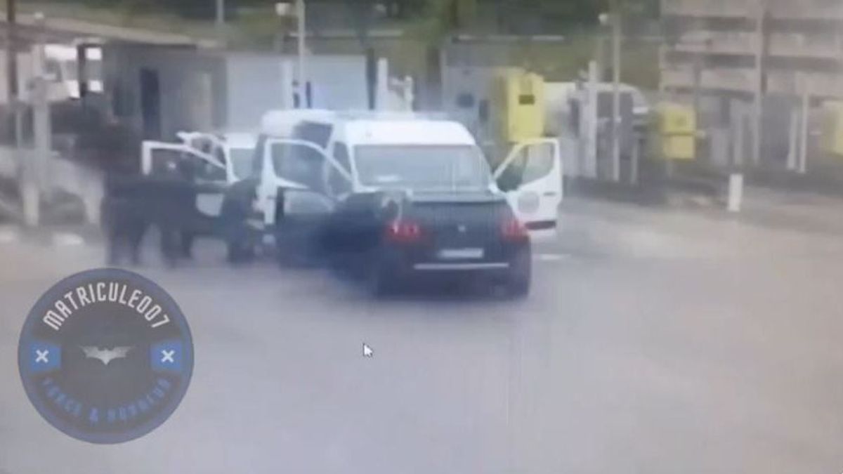 Sokkoló videó került elő a franciaországi börtönőrök meggyilkolásáról