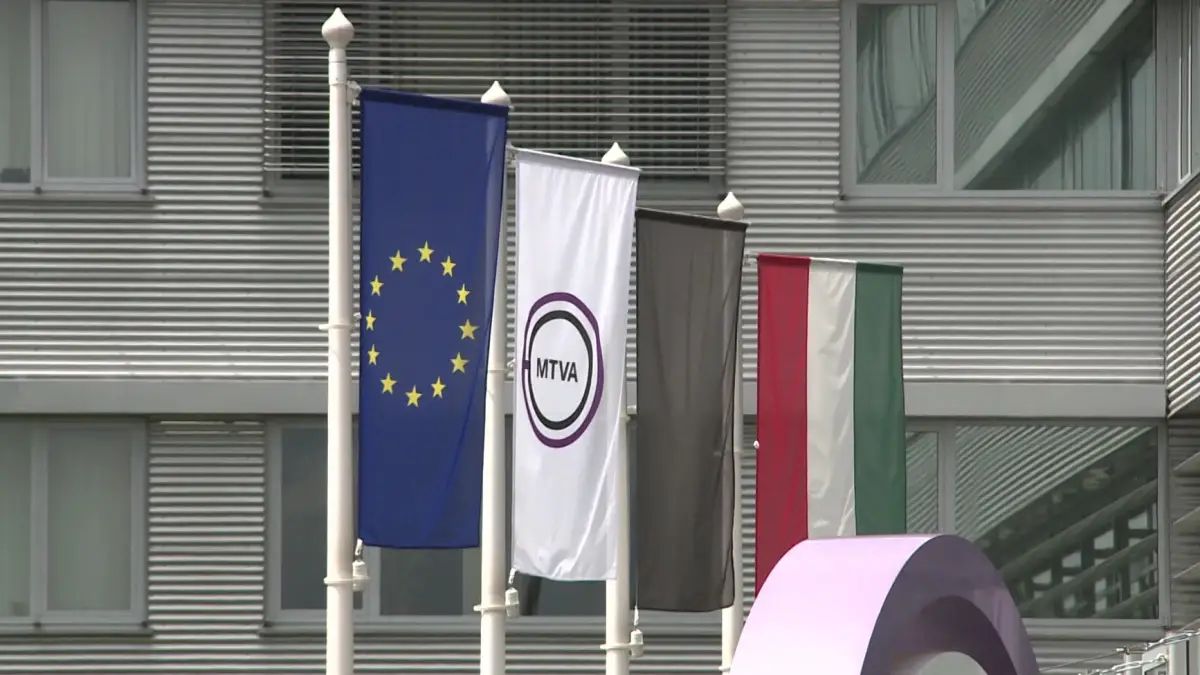 Este csapnak össze az EP-listavezetők a köztévén