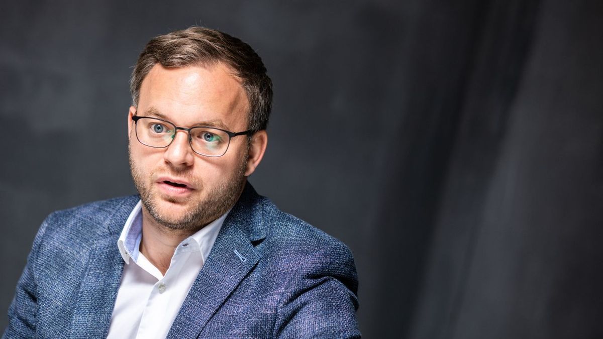 Orbán Balázs Magyar Péternek: Azt, hogy háborúpárti vagy-e vagy sem, nem Te döntöd el, hanem a finanszírozóid és a futtatóid