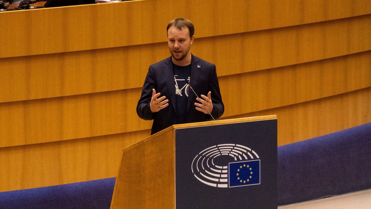 Daniel Freund borzasztóan örül, hogy Ausztria is támogatja a hetes cikkely szerinti eljárás megindítását hazánk ellen