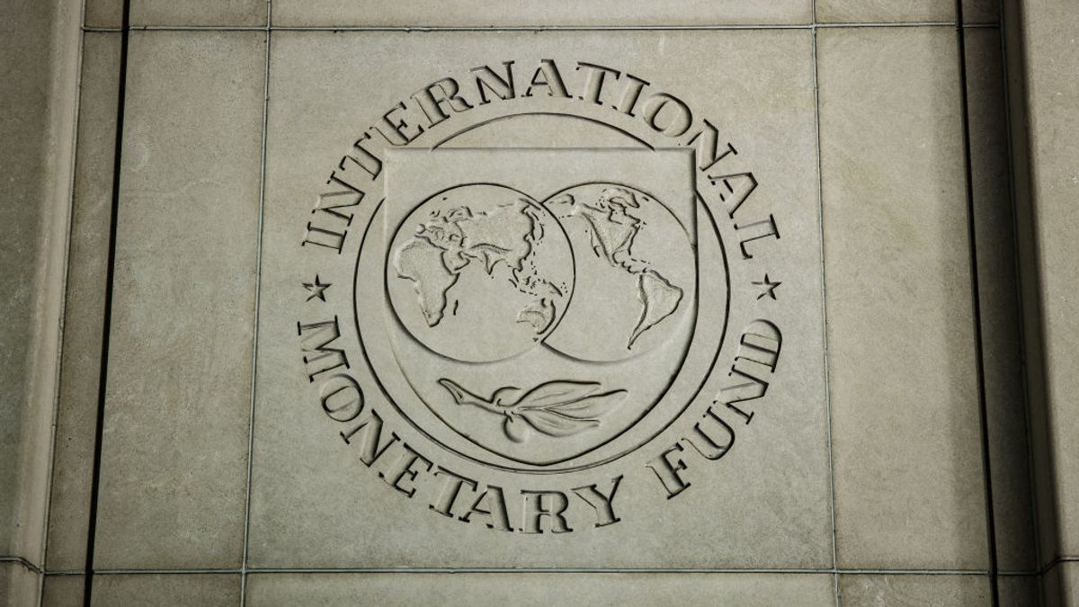Adóemeléseket és ingatlanadót követel az IMF Magyarországtól, de a rezsicsökkentést is eltöröltetnék