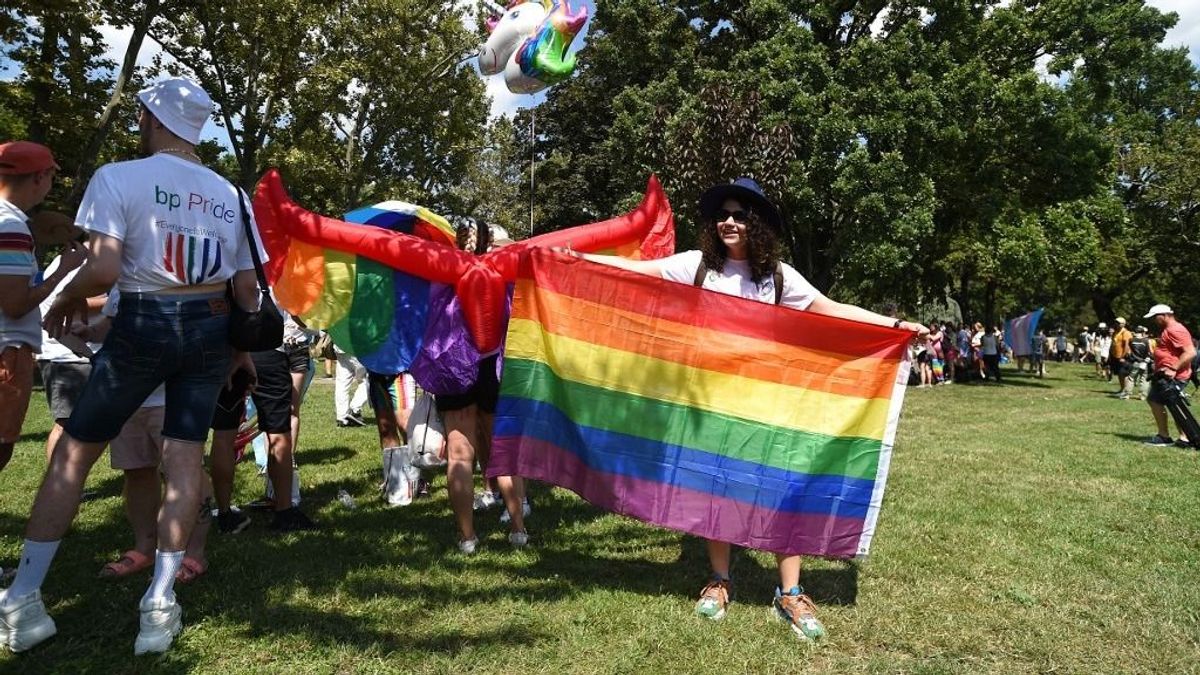 Kiderült, mely pártok vonulnak idén a Pride-on