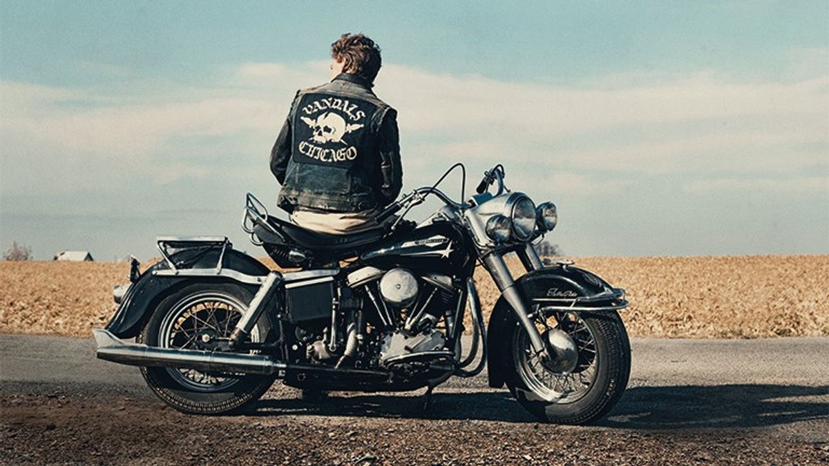 Mindenki tartozni akar valahova – a Motorosok begurultak a nagyvászonra