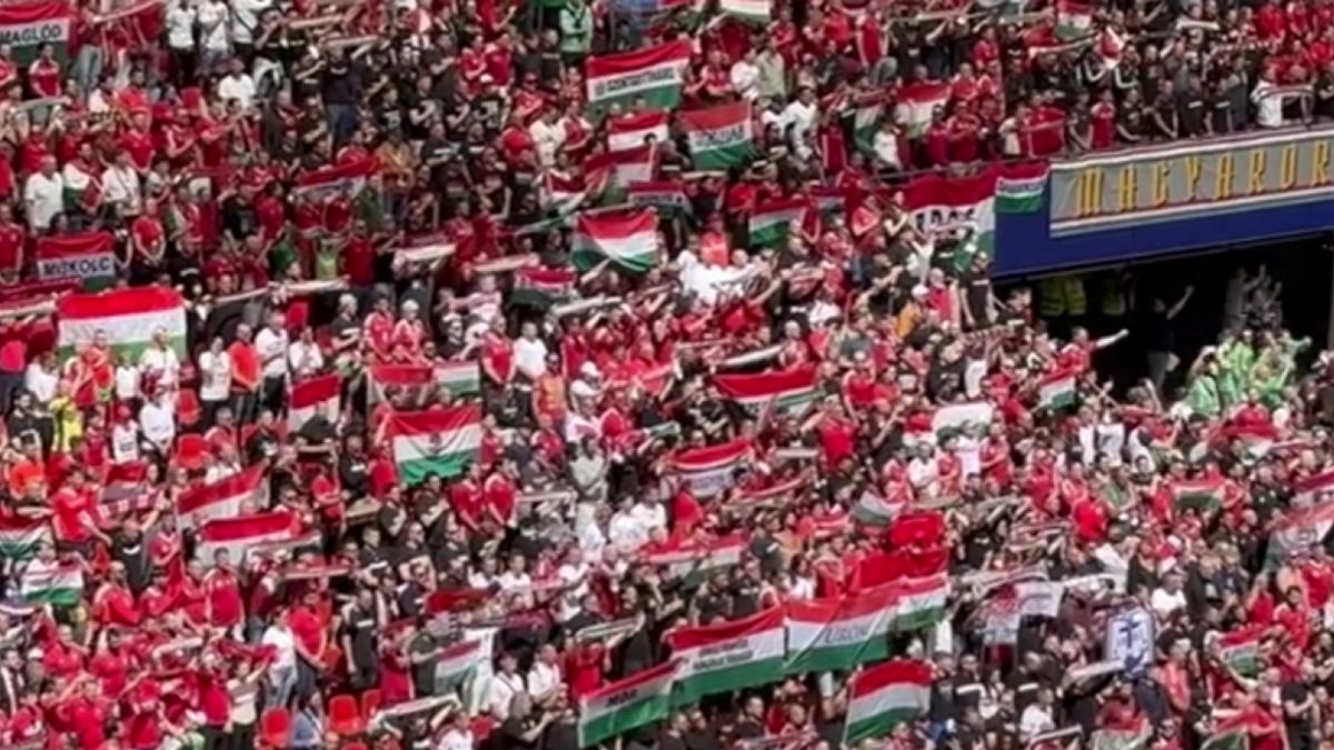 Elementáris erővel énekelték közösen a magyar himnuszt a szurkolók Kölnben (VIDEÓ)