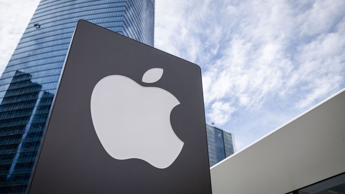 Az egyik banknál már érkeznek a visszautalások az Apple-károsultaknak