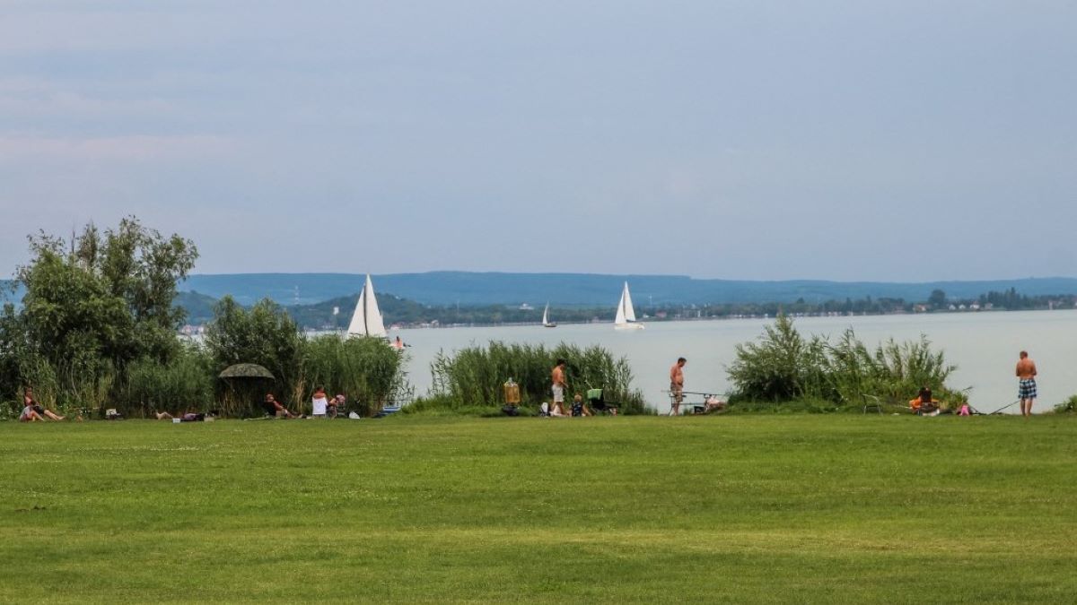 Rossz hírt kapott minden autós, aki a Balatonra tervezi a nyaralását