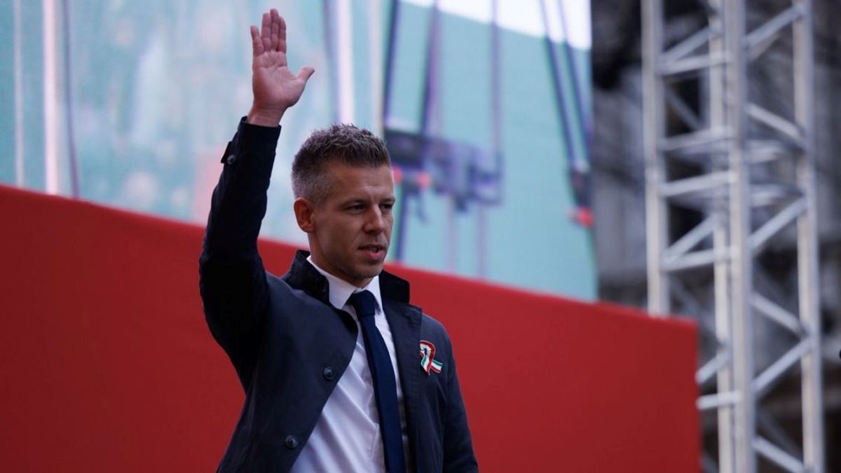 Nem kellett sokat várni: Magyar Péter bejelentette, hogy beül az Európai Parlamentbe
