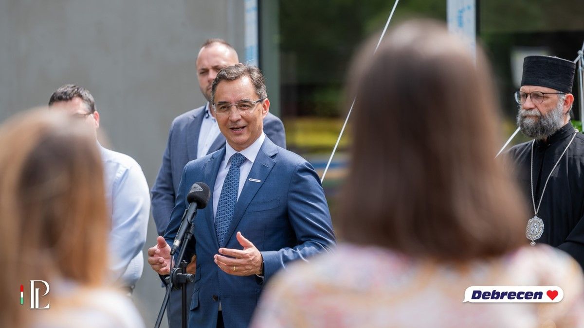 Elárulta a polgármester, hogyan lehet összekapcsolni a keleti és a nyugati technológiát