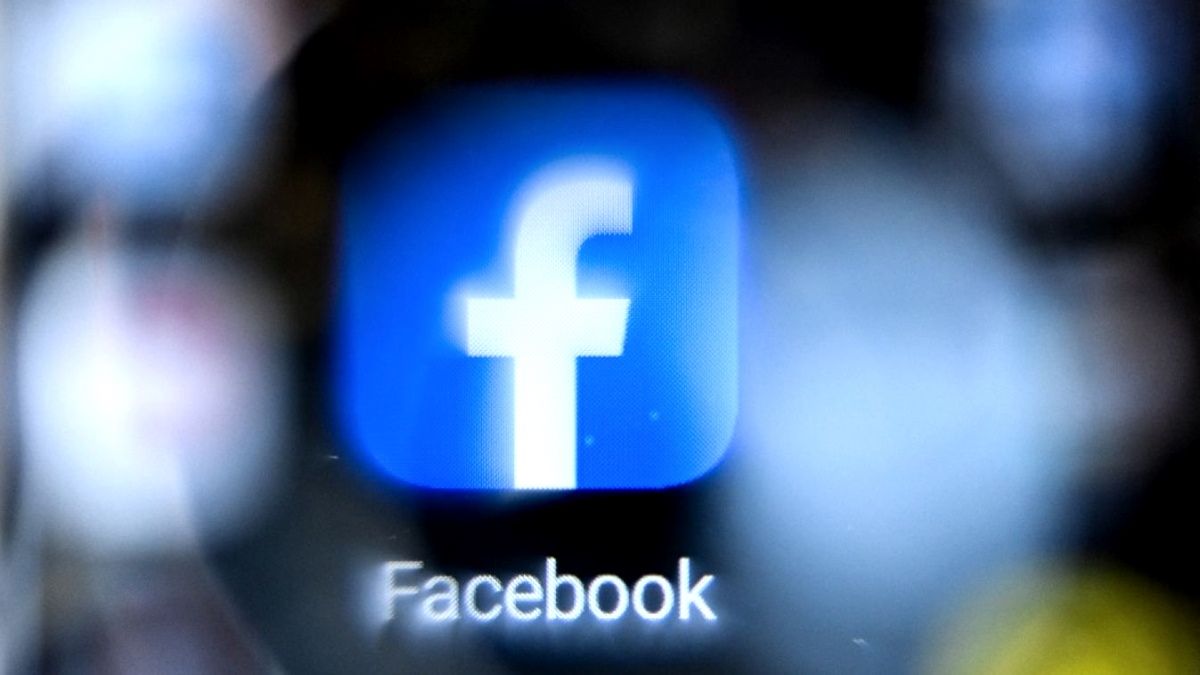 Így akadályozhatja meg, hogy a Facebook lenyúlja a privát fotóit!