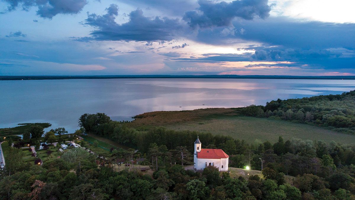 Még mindig a Balaton a Riviéra? Vagy menjünk inkább Horvátországba, ahogy Gálvölgyi Jánosék javasolják?