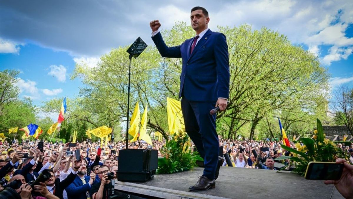 George Simion AUR-vezérre lecsapott az ügyészség, épp a választások előtt