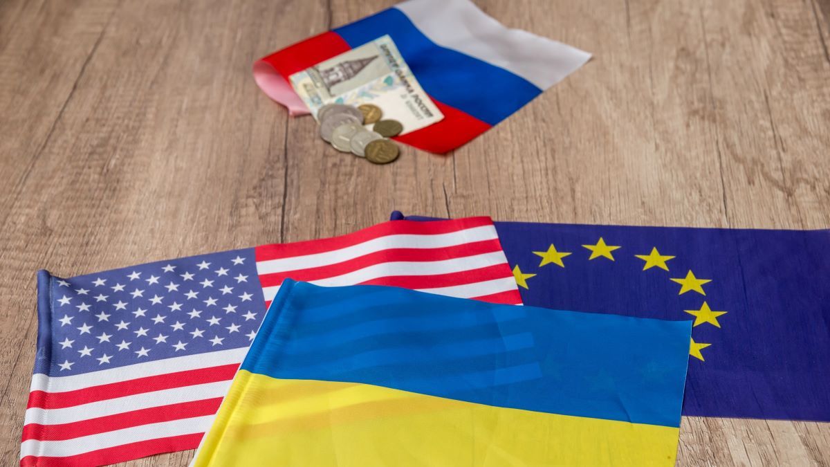 Washington akkor ad újabb kölcsönt Ukrajnának, ha Európa garanciát vállal rá, véglegesítve a Moszkvával szembeni szankciókat