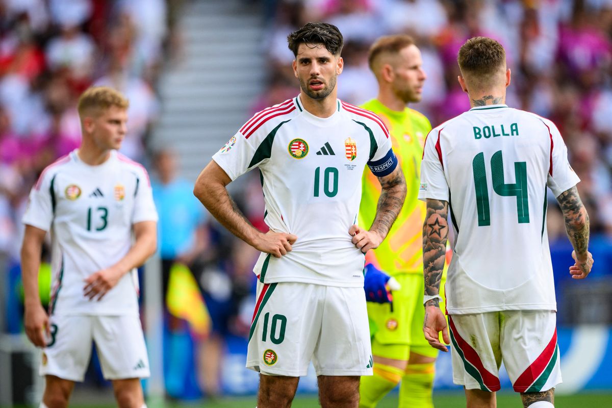 19 June 2024, Baden-Württemberg, Stuttgart: Soccer: European Championship, Germany - Hungary, preliminary round, Group A, match day 2, Stuttgart Arena, Hungary's Dominik Szoboszlai (M) reacts dissatisfied. 