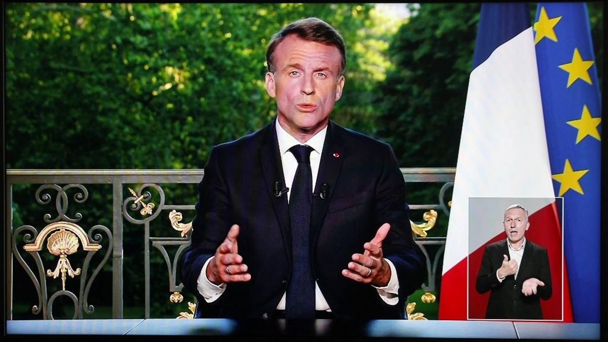 Oh la la: Macron feloszlatta a Nemzetgyűlést