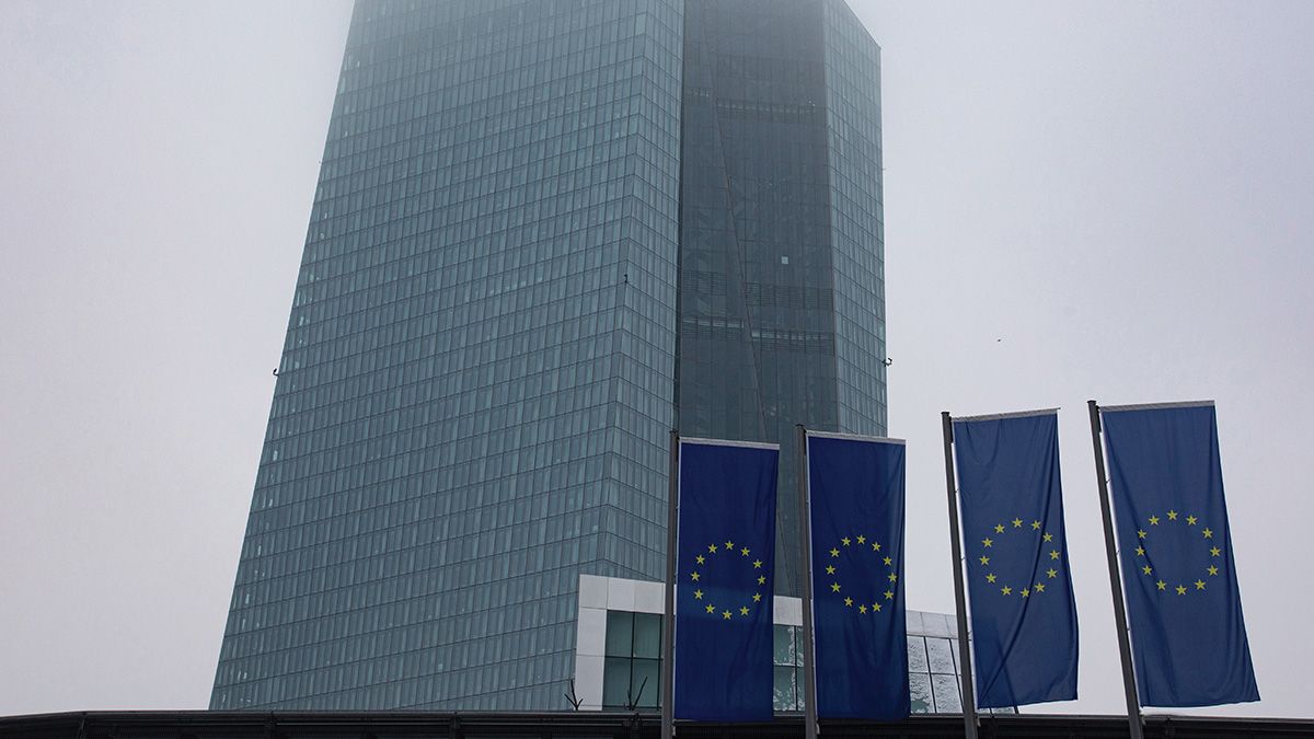 Euró vagy Európa – a közös valuta dilemmái