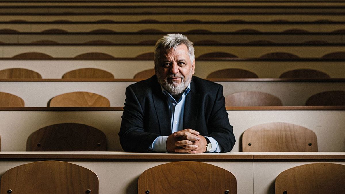 „Kein Millimeter nach Rechts!” Szóval a második világháborúért a jobboldal a felelős, mi több – aki jobboldali, az fasiszta