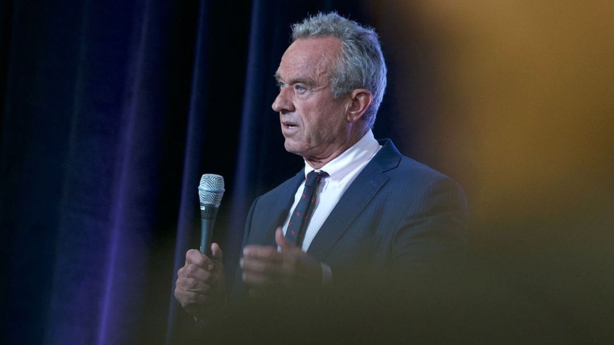 A demokrata Kennedy fia gyakorlatilag a magyar határvédelmi programot szeretné megvalósítani