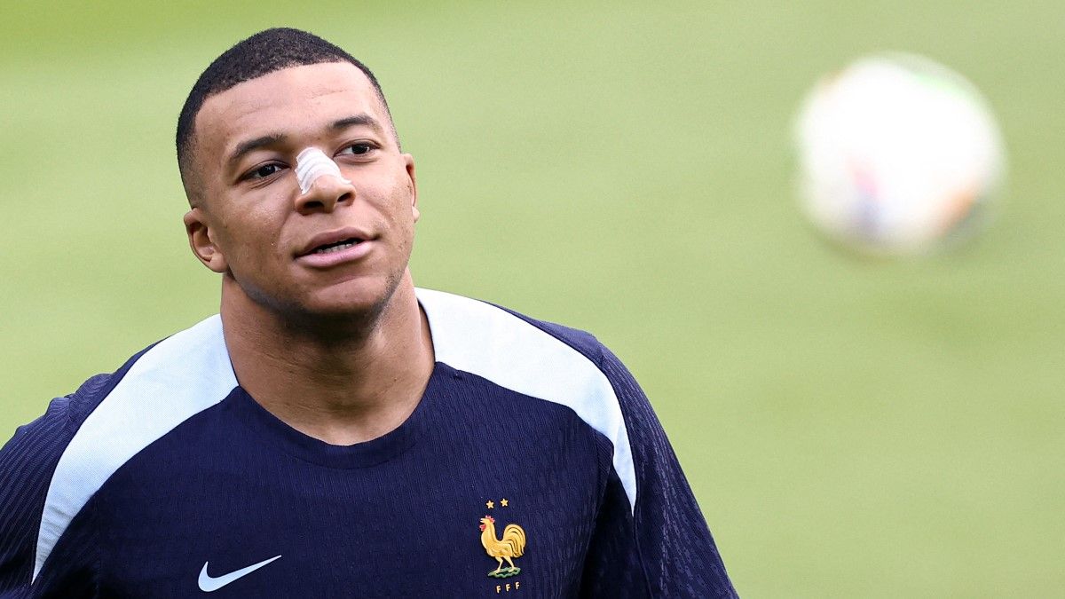 Friss hírek érkeztek Kylian Mbappé állapotáról