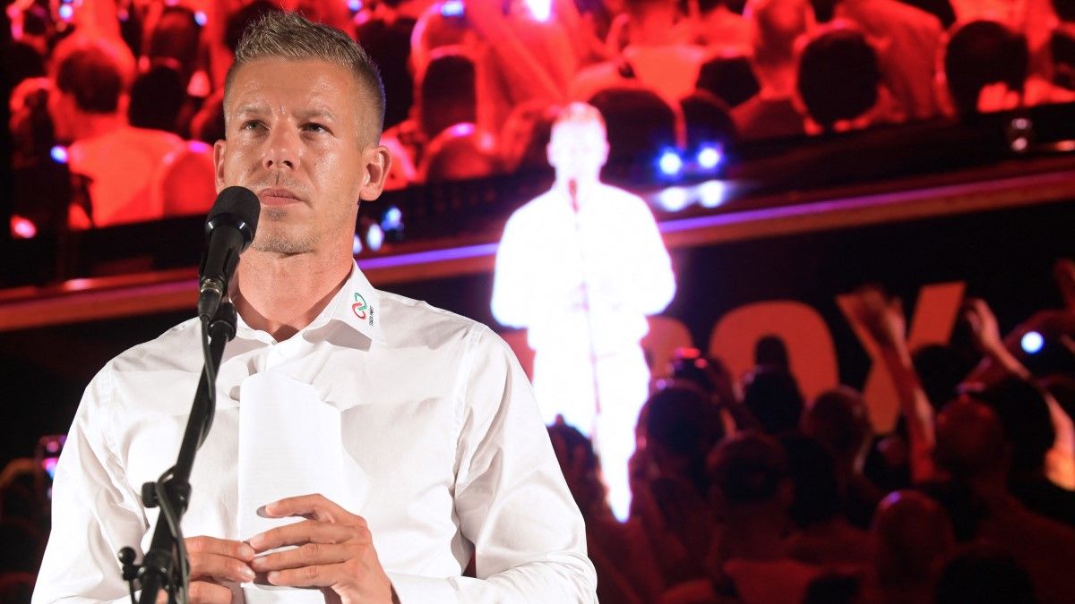 Magyar Péter szerint az EP-képviselőség a világ „legnagyobb kamuállása” havi 20 ezer euróért, de azért most beülne az EP-be