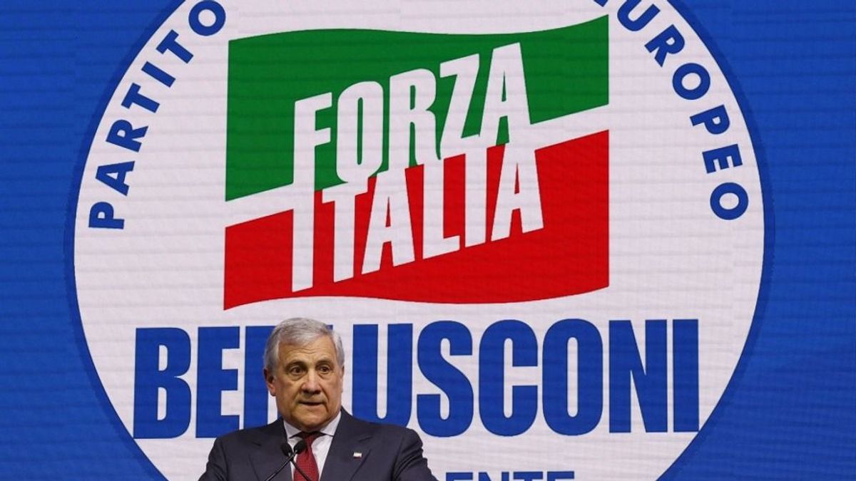 Az Európai Néppárt jobbra nyitását sürgeti a Forza Italia